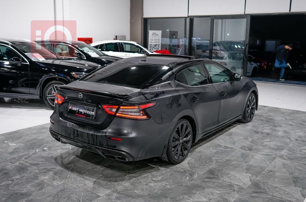 نيسان ماكسيما